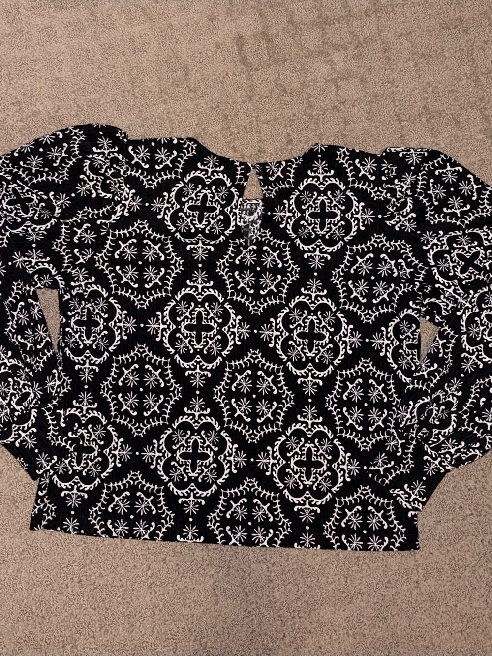 Women’s Black Long Sleeve Medallion Print Top